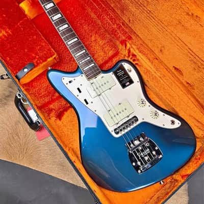 Fender American Vintage Il '66 Jazzmaster, Custom Nitrocellulose Candy Apple Sapphire New - Candy Apple Sapphire image 2