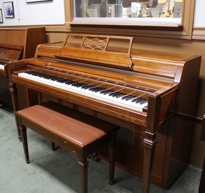 Yamaha Spinet Upright Piano with Bench image 1
