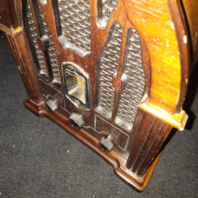 GE 7-4100JA 1980's - Wood varnished vintage radio image 2