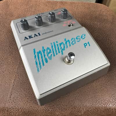 Akai Intelliphase P1 Analog Guitar/Bass Phaser image 2