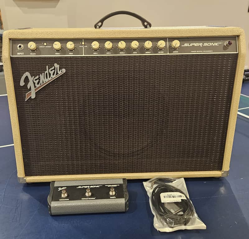 Fender SuperSonic