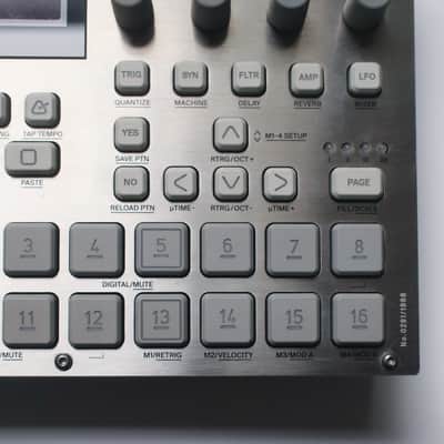 Elektron Sytakt 12 Track Drum Computer & Synthesizer E25 Remix Edition - Silver image 2