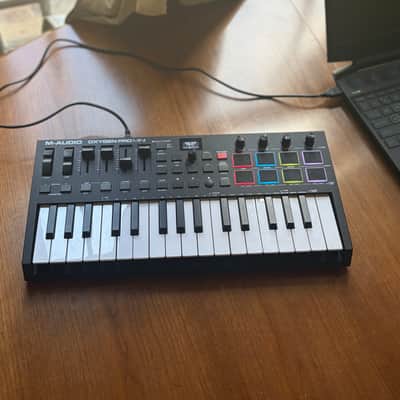 M-Audio Oxygen Pro Mini 32-Key MIDI Keyboard Controller 2020 - Present - Black imagen 3