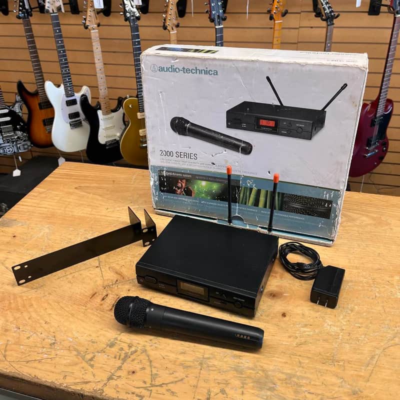 Audio-Technica ATW-R2100a Receiver w/ ATW-T220A Wireless Microphone image 1