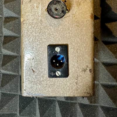 AKG D36 DYNAMIC MICROPHONE image 18