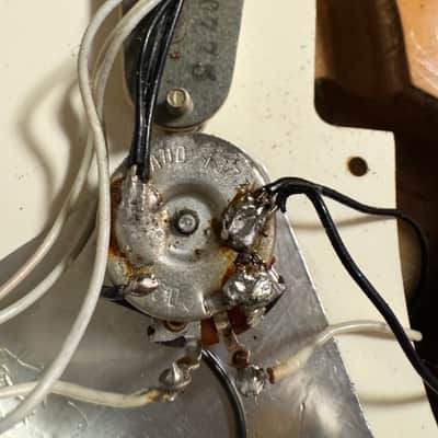 Fender Stratocaster Sunburst 1975 - sunburst image 18