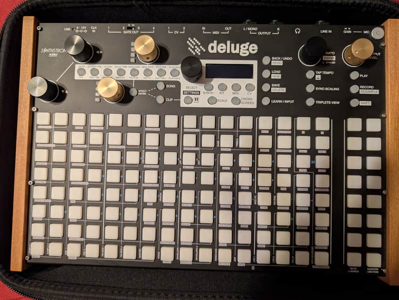 Synthstrom Audible Deluge 64-Voice Desktop Synthesizer with OLED Display 2022 - Present - Black image 1