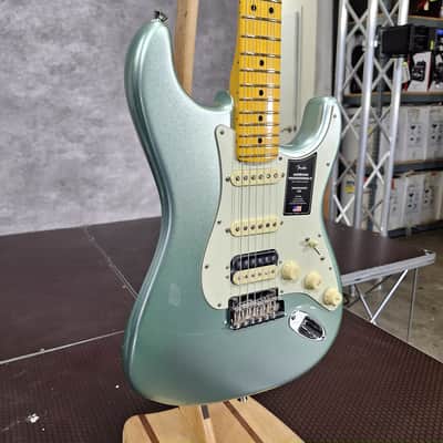 Fender American Professional II Stratocaster HSS with Maple Fretboard 2020 - Present - Mystic Surf Green image 5