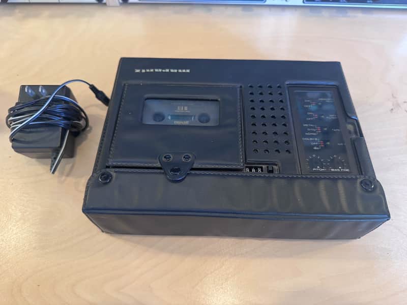 Marantz PMD430 tape recorder with power supply and case image 1