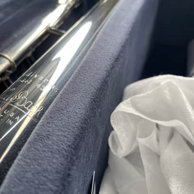 Bach 180S43 Stradivarius Bb Trumpet Outfit (USED/Demo) image 4