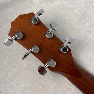 Taylor 110e with ES-T Electronics 2003 - 2015 - Natural image 7