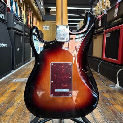Fender Limited Edition Player II Stratocaster 3-Color Sunburst w/Tortoiseshell Pickguard image 3