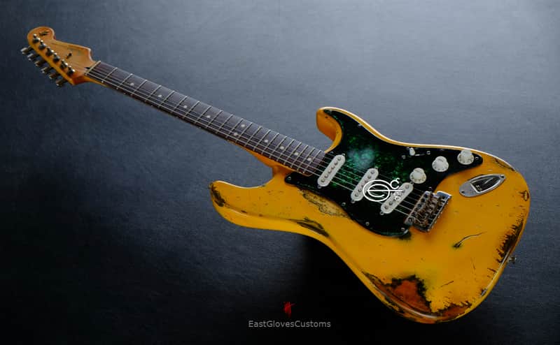 Fender Stratocaster Yellow Heavy Aged Relic image 1