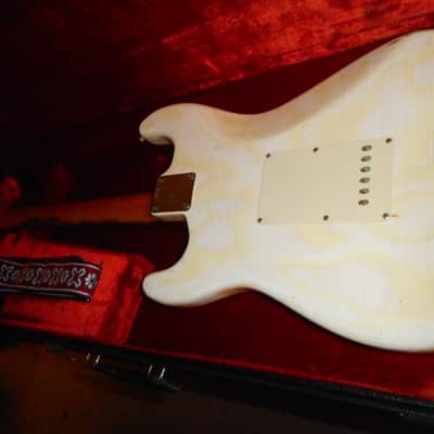 Fender Stratocaster with Rosewood Fretboard 1966 - Olympic White image 6