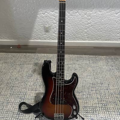 Fender American Professional II Precision Bass with Rosewood Fretboard 2020 - Present - 3-Color Sunburst image 1