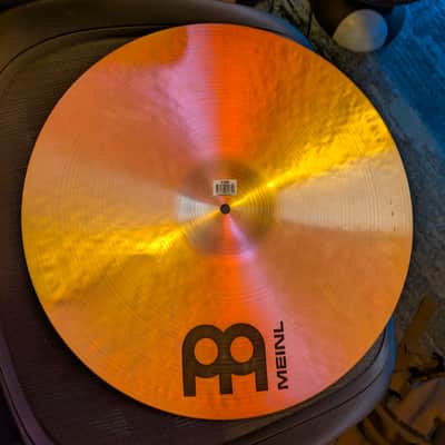 Meinl 18" Byzance Traditional Medium Crash image 4