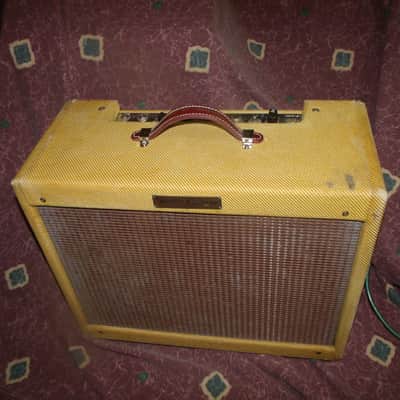 Vintage 1958 Fender Deluxe Amp 5E3 image 2