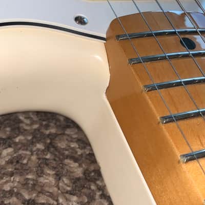 2017 Fender Jimi Hendrix Artist  Series Signature  Stratocaster  Olympic White Stratocaster electric guitar image 8