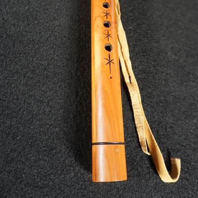 Hard wood Native American Flute - 18.25" image 1