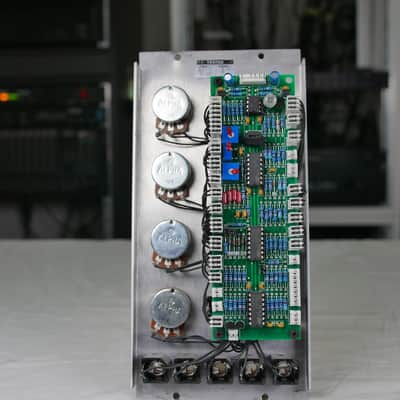 Synthesizers.com Q106 Oscillator Module 2012 - Black image 3