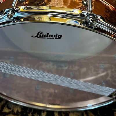 Ludwig LC662KT Hammered Copper Phonic 6.5x14" 10-Lug Snare Drum with Tube Lugs - Polished Copper image 5