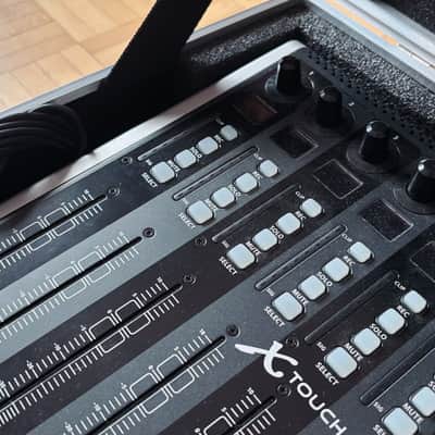 Behringer X-TOUCH COMPACT Universal DAW Control Surface 2015 - Present - Standard image 6
