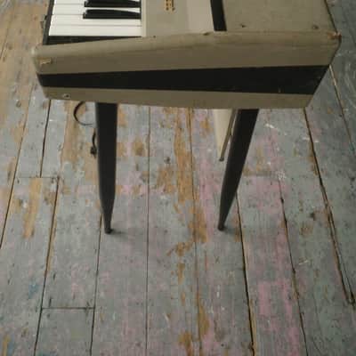 Farfisa Mini Compact 37-Key Organ 1964 - 1968 - Gray with White-Black Keys image 3