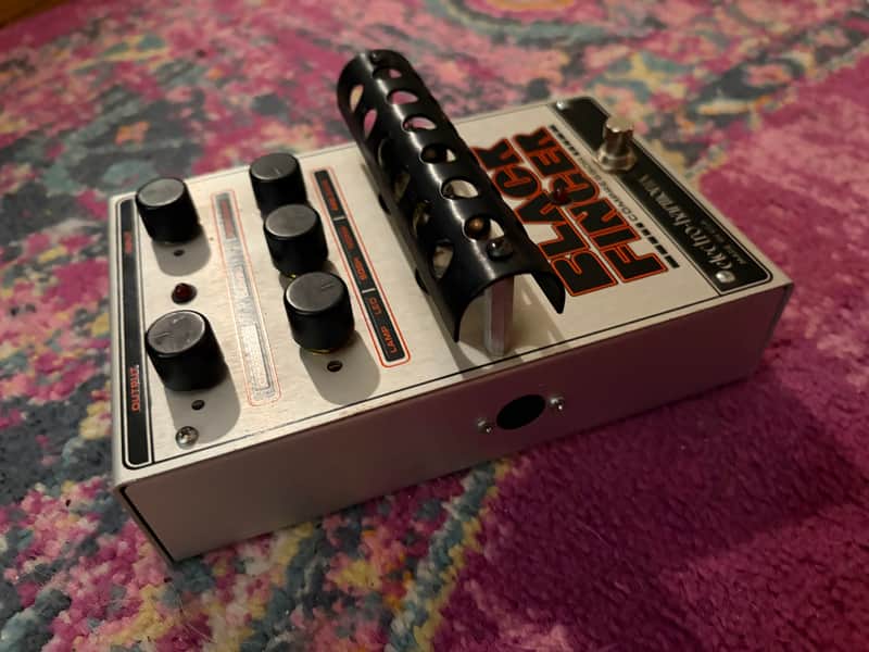 Electro-Harmonix Black Finger Tube Compressor image 1