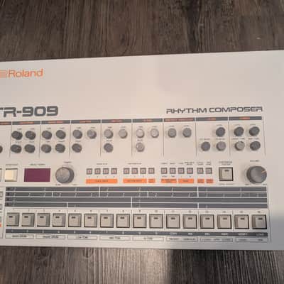 Roland TR-909 Rhythm Composer 1983 - 1985 - White