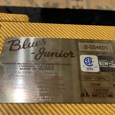 Fender Blues Junior Limited Edition Lacquered Tweed Type PR 295 15-Watt Tube Guitar Combo Amplifier image 4