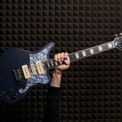 D'Angelico DAPBEDBWMSTCTR PREMIER BOB WEIR BEDFORD Solid Body Basswood Top 6-String Electric Guitar w/Gig Bag image 7