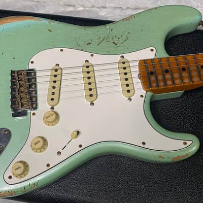 NEW! Fender Custom Shop Special Run '69 Stratocaster Heavy Relic - Handwound P/U's - Aged Surf Green Pearl - Reverse Headstock - 7.65lbs - Authorized Dealer - SUPER RARE! G07476 image 4