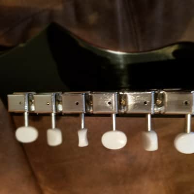 Silvertone 1478 Reissue Red Silver Flake Burst image 16
