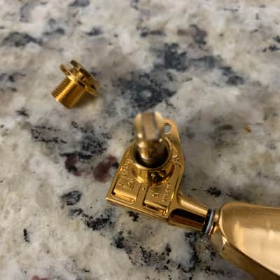 Gotoh Locking Bass Side Tuner - Good image 2