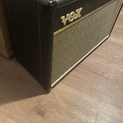 Vox AC15CC1 Custom Classic 15-Watt 1x12" Guitar Combo 2006 - 2010 - Black image 3
