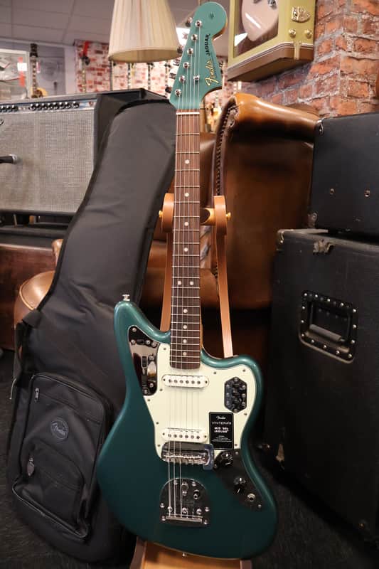 Fender Vintera III Mid '60s Jaguar Sherwood Green Metallic (B-Stock) Bild 1