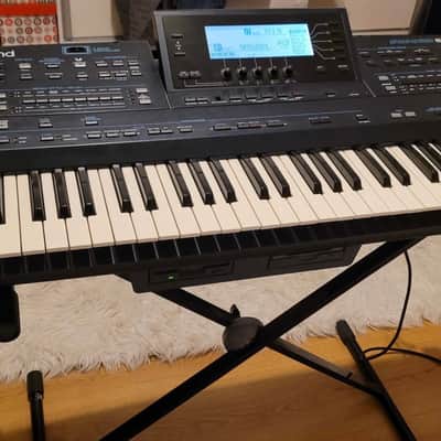 Roland EM 2000 Creative keyboard image 1