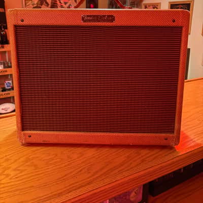 1956 Fender Deluxe 5E3 Narrow Panel 15-Watt 1x12" Guitar Combo- Tweed image 2