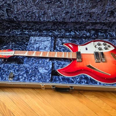 Rickenbacker 381V69 FG 2009 - Fireglo image 13