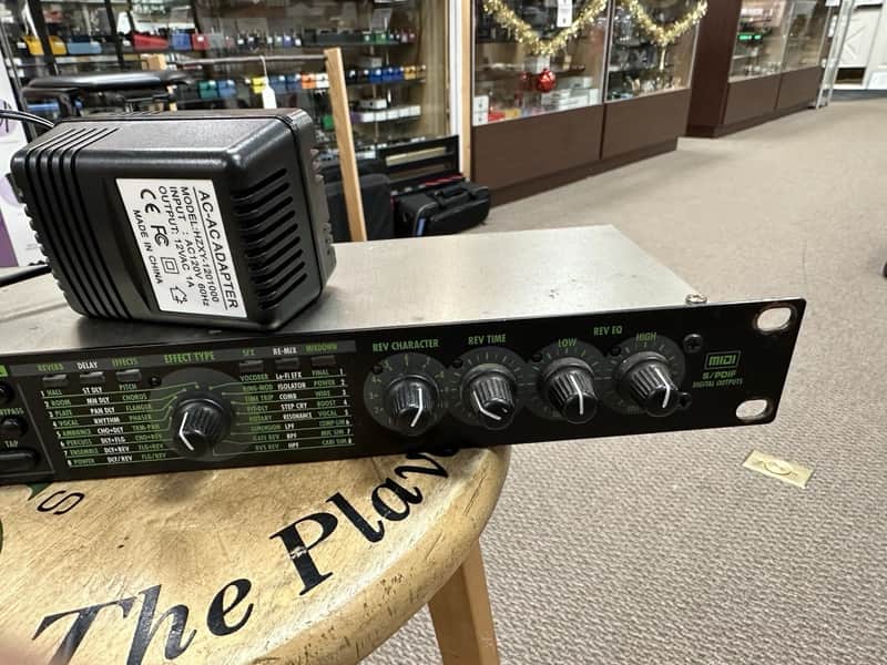 Zoom RFX-2000 Rackmount Digital Reverb & Multi Effects Processor