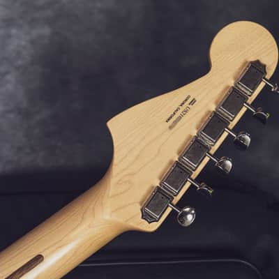 Fender Jazzmaster American Performer 3 Tone Sunburst 2021 image 11