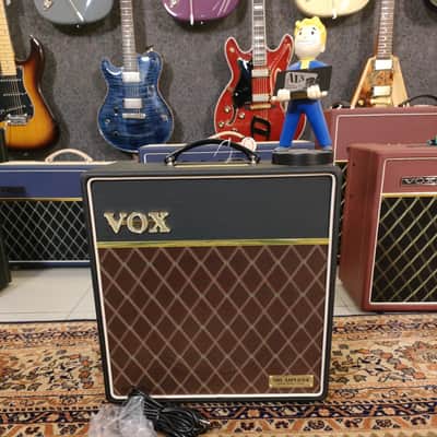 Vox AC4HW1 Hand-Wired 4-Watt 1x12" Celestion Greenback Guitar Comb image 12