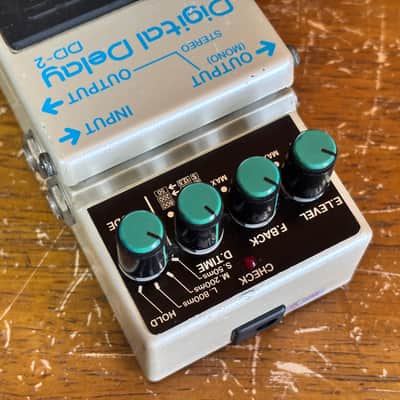 BOSS DD-2 DD2 Digital Delay Made in Japan big chip sde3000 Eric Johnson image 2