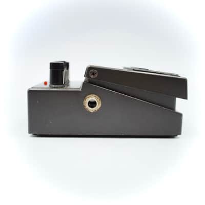 Boss MT-2 Metal Zone Distortion Guitar Effect Pedal OH34328 image 5