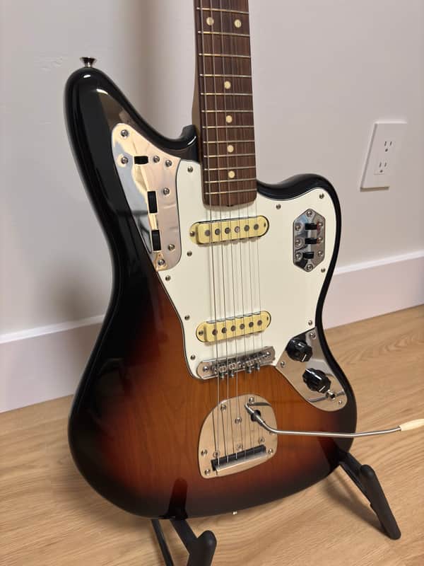 Fender Vintera '60s Jaguar with Pau Ferro Fretboard 2019 - 2023 - 3-Color Sunburst - Upgraded image 1