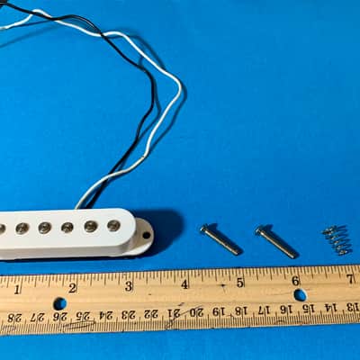 Squier Bullet Single Coil Pickup, NEEDS REPAIR, with Screws and Springs image 14