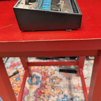 Electro-Harmonix Holy Grail Reverb V1 2002 - 2009 - Silver / Blue image 8