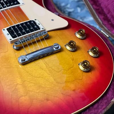 Gibson Les Paul Classic 2000 - Vintage Sunburst image 2