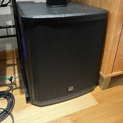Turbosound iNSPIRE iP2000 Portable Column PA System w/ Covers – Good Condition image 10