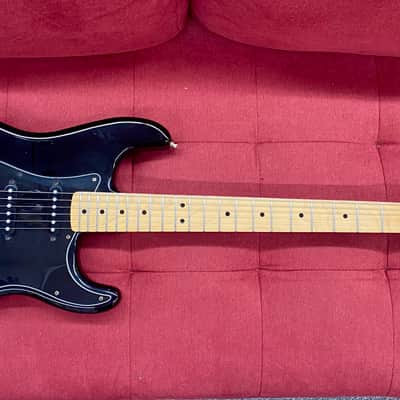 Fender Special Edition Standard Stratocaster HSS 2015 - Black w/ Duncan Pearly Gates image 2